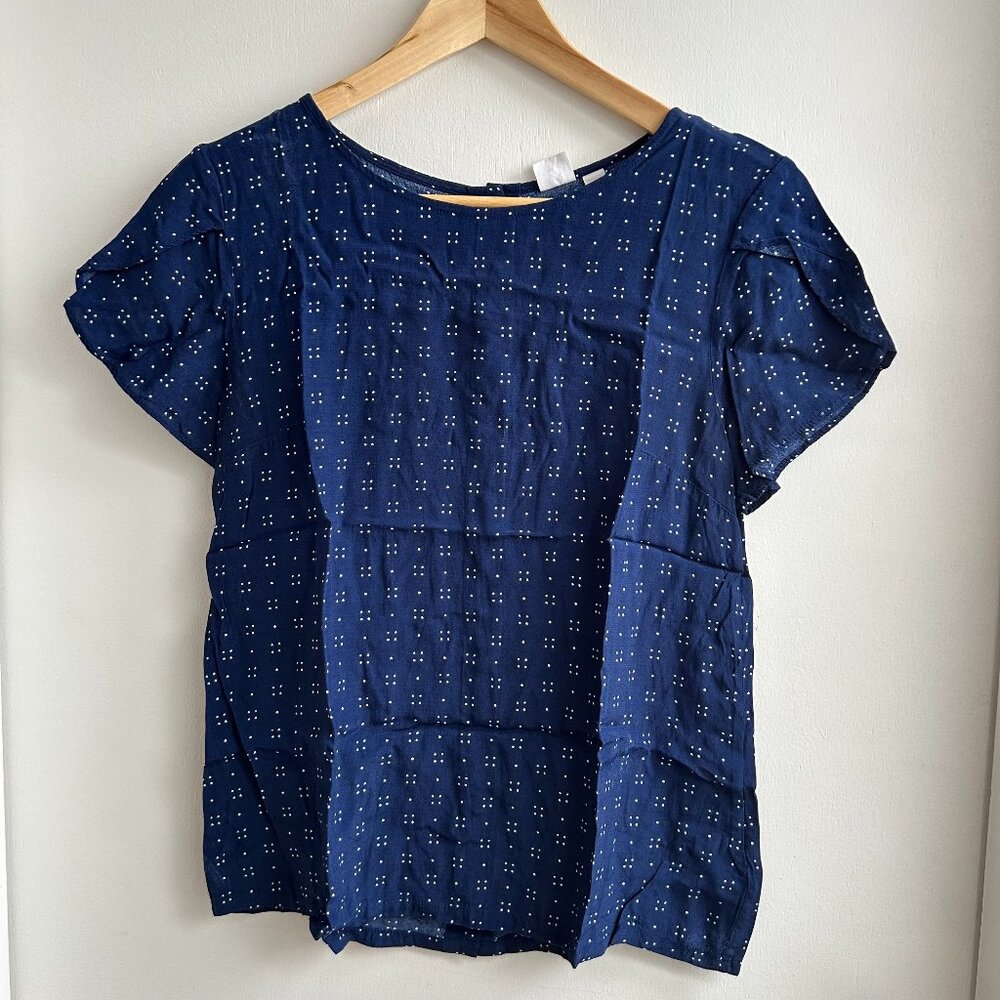 GAP button-back blouse (size small)